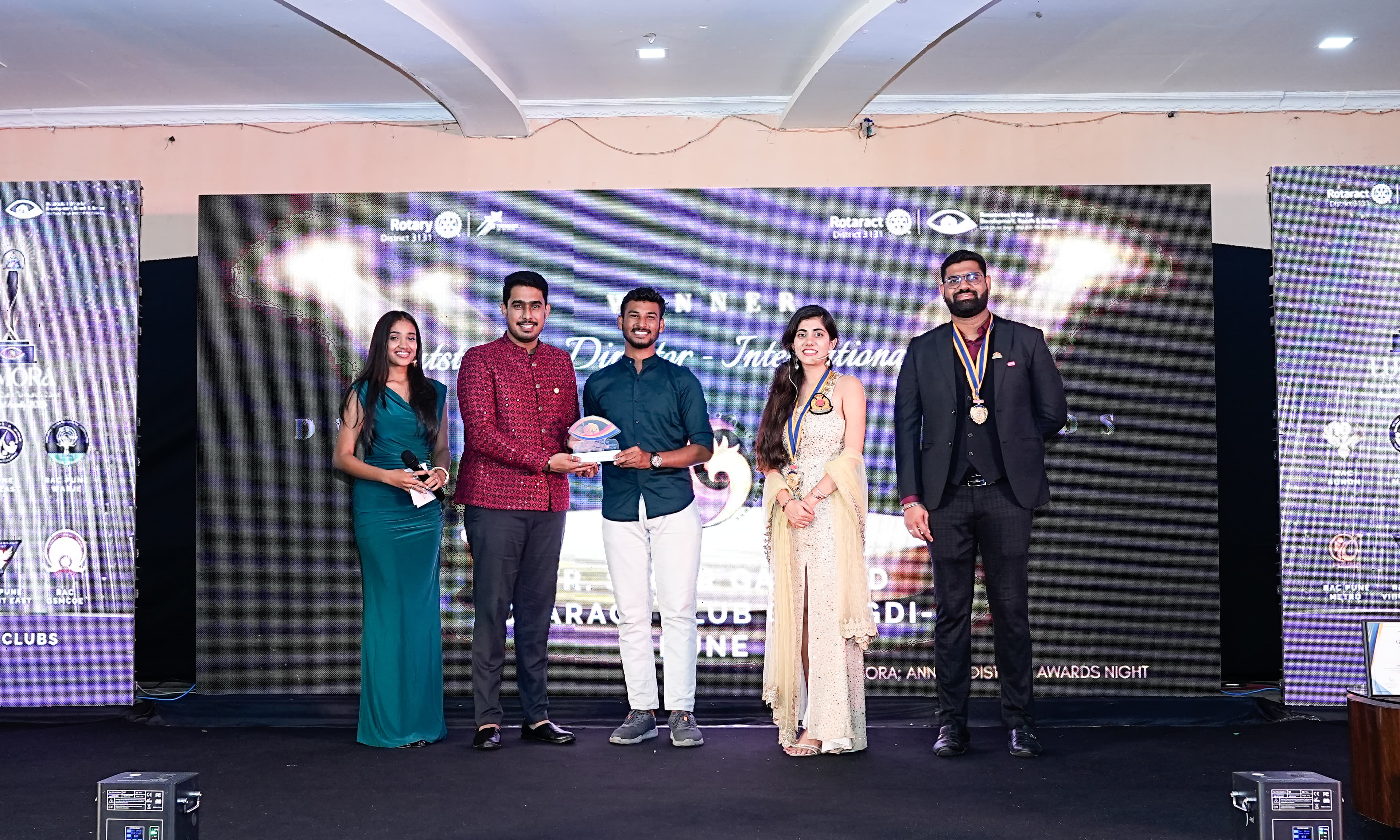 Best International Service Director